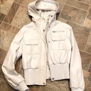 White leather jacket 😍